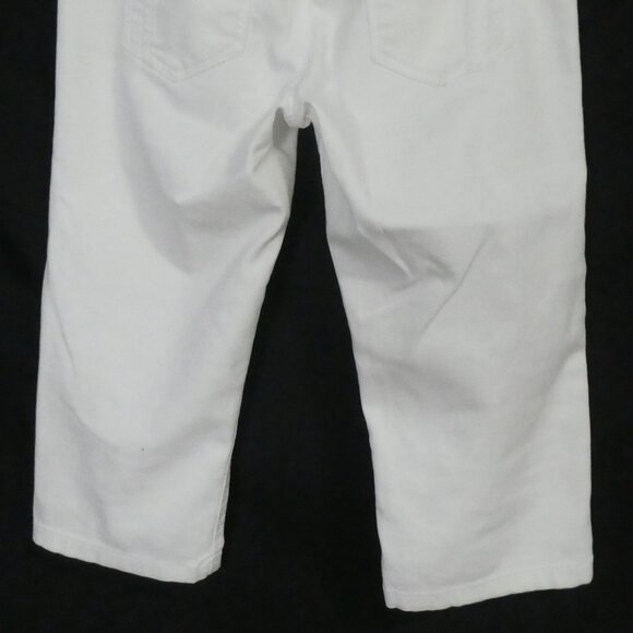 SUKO JEANS | size 4 | Classic White Cropped Capris - Picture 14 of 16